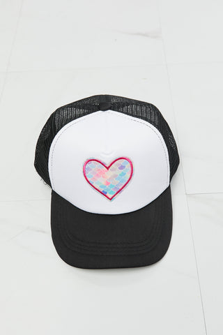 Fame Falling For You Trucker Hat in Black Trendsi