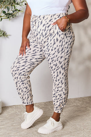 Heimish Full Size Printed Drawstring Pants Trendsi