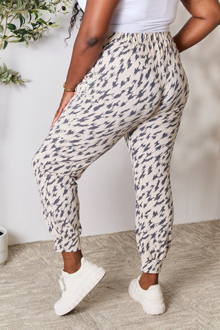 Heimish Full Size Printed Drawstring Pants Trendsi