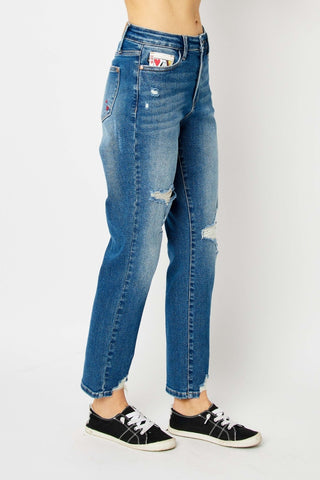 Judy Blue Full Size Queen Of Hearts Coin Pocket BF Jeans Trendsi